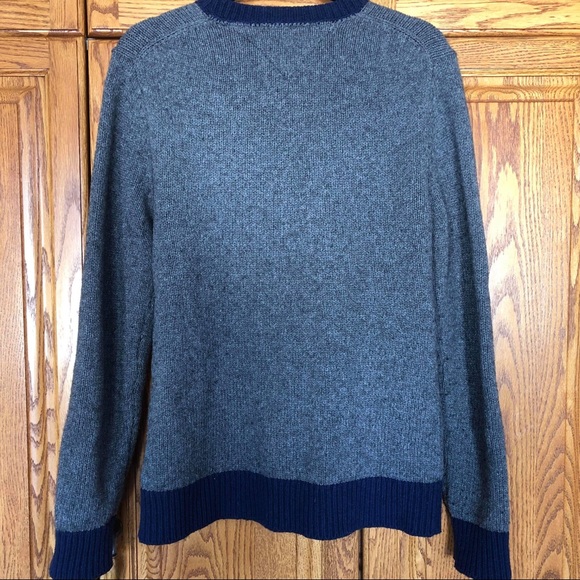 Tommy Hilfiger sweater - Picture 4 of 4